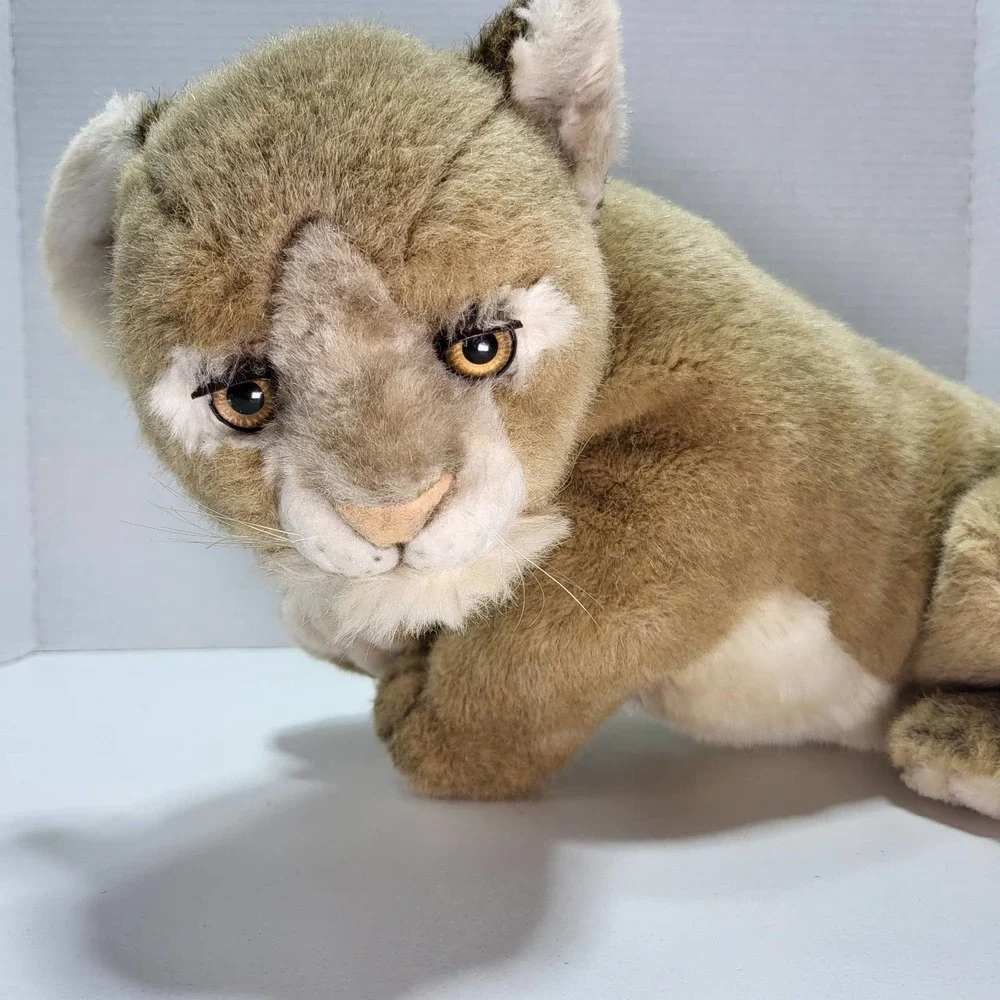 Vintage 1983 Avanti 18" African Lion Cub Stuffed Plush Cat‎ Toy Hand crafted - Picture 2 of 10